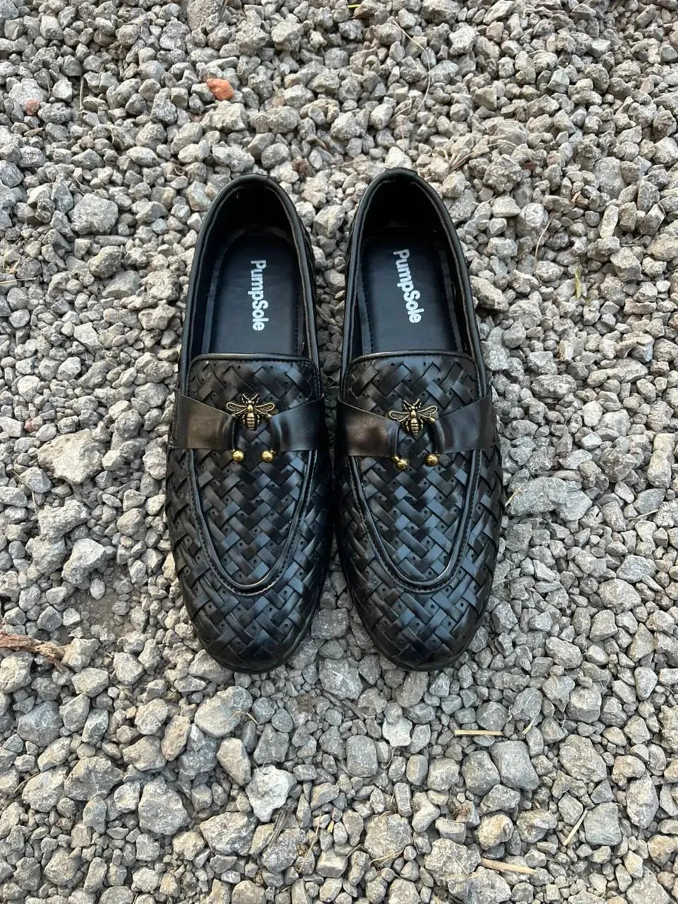 Noir Woven Bee Loafer – Luxury Signature Edition